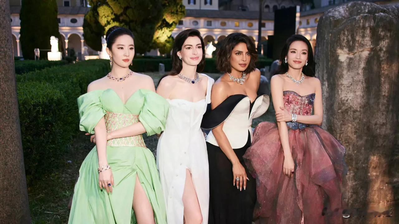 四位中外顶级美女，你觉得谁更有魅力？
 我个人觉，在这张合照里，舒淇大获全胜！
