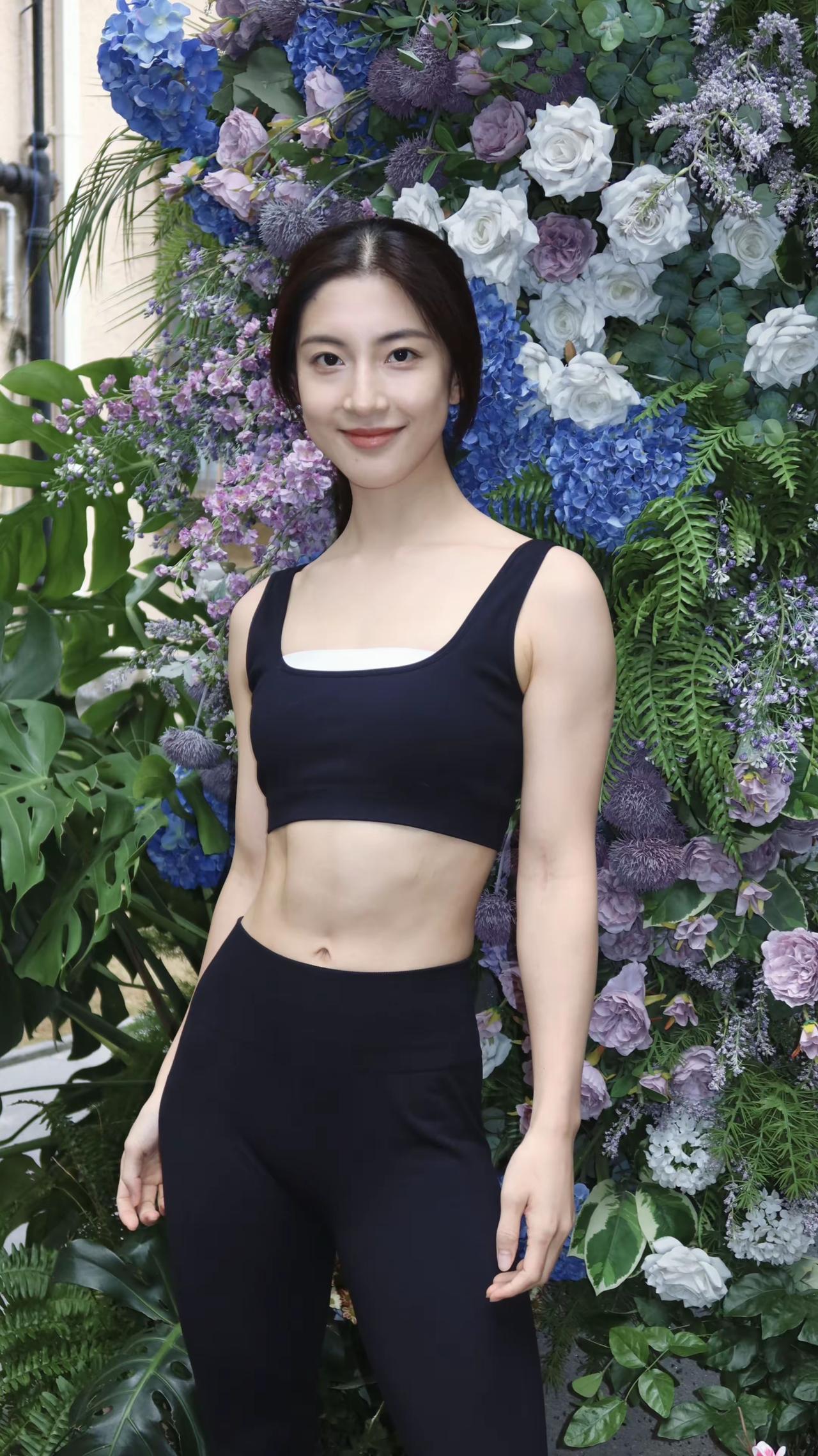 态浓意远淑且真，肌理细腻骨肉匀。（杜甫《丽人行》）