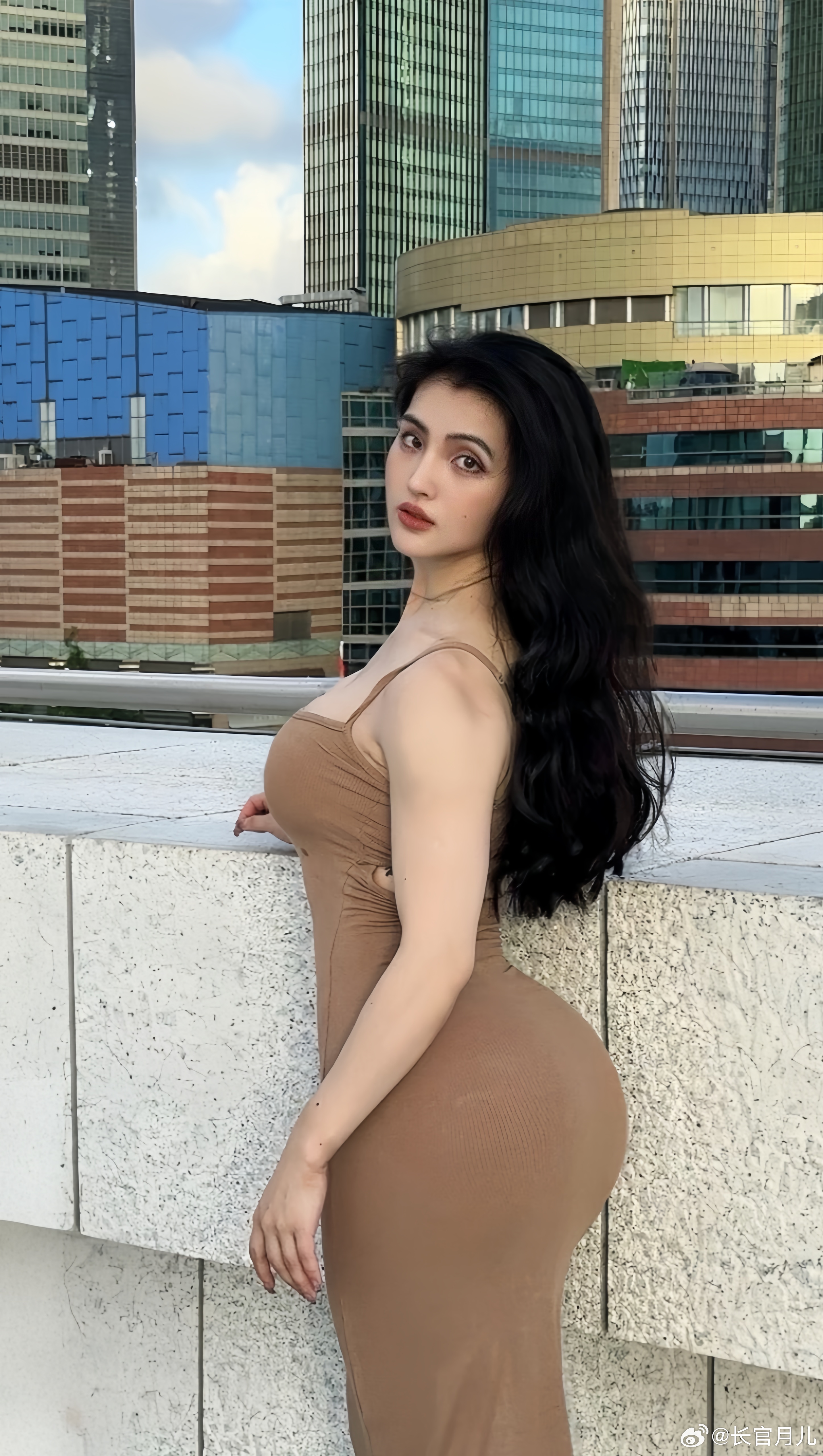 你的世界我来啦。 