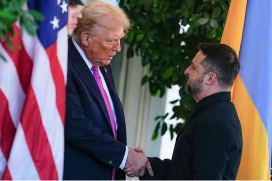 特朗普勃然大怒，现在是俄罗斯和美国，双打乌克兰了！美国已经正式拒绝，将1400亿
