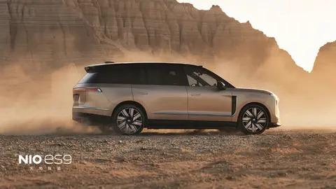 蔚来ES9官图发布，4 月 9 日首发，大型纯电 SUV，
气场真强，5米3多的