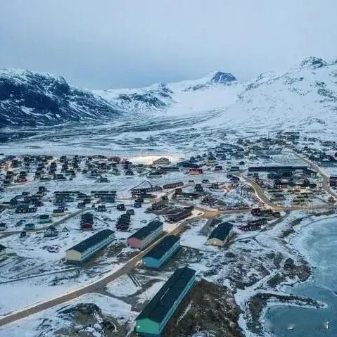 硬刚美国，英德向丹麦格陵兰岛派兵
   特朗普声称不排除动用武力控制格陵兰岛，遭