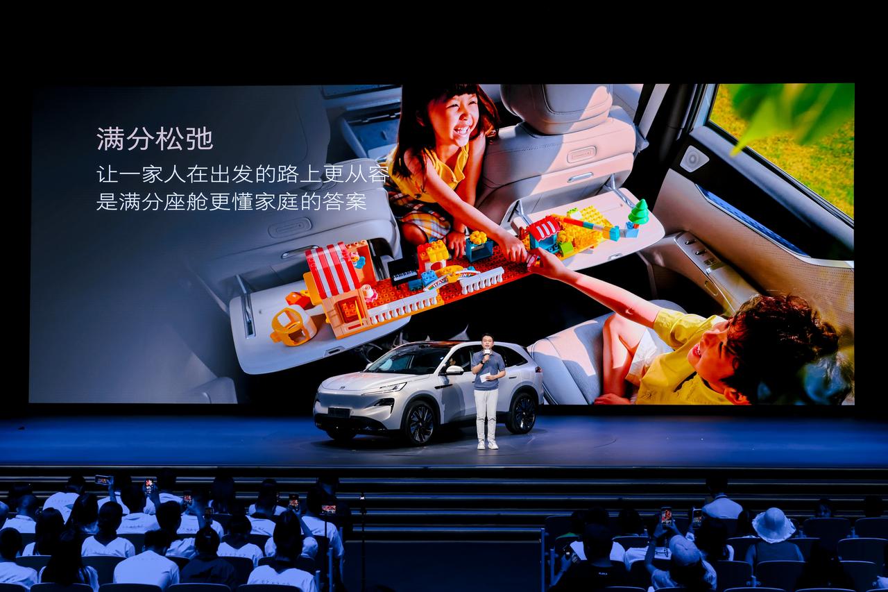 16万解锁满配家用SUV！别克至境E7的诚意，同级真比不了

在20万内家用新能