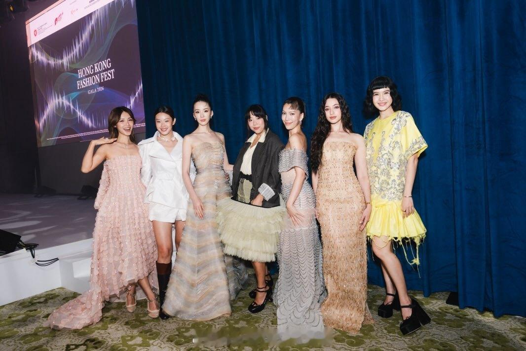时尚分享：第三届香港时装荟，最触动我的是两个环节：Fashion Asia Ho