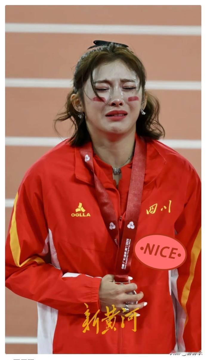 刘景扬没想到，林雨薇也没有料到，
手握16个代言的吴艳妮得了银牌，一个代言也没有