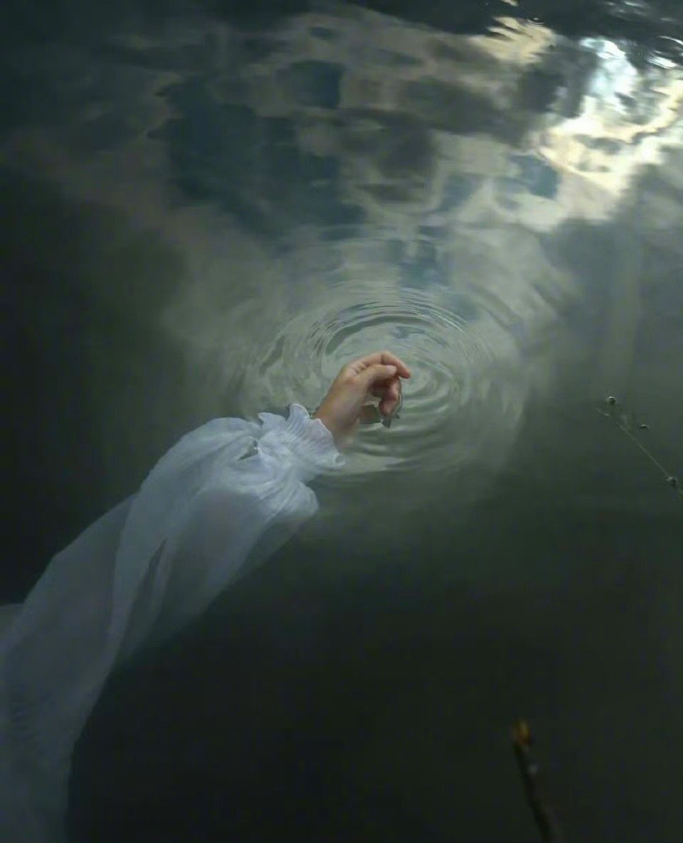 任何事情有坏的影响力，就自带着好的影响力。这是由自己看待事物的角度所决定的，换几