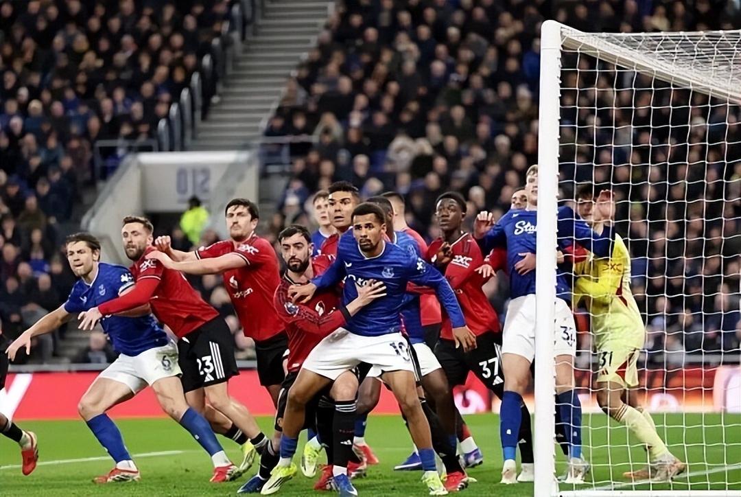 有没有这样的可能，
滕哈赫、阿莫林两任主帅没有用完的好运，诸神都送给了卡里克，才