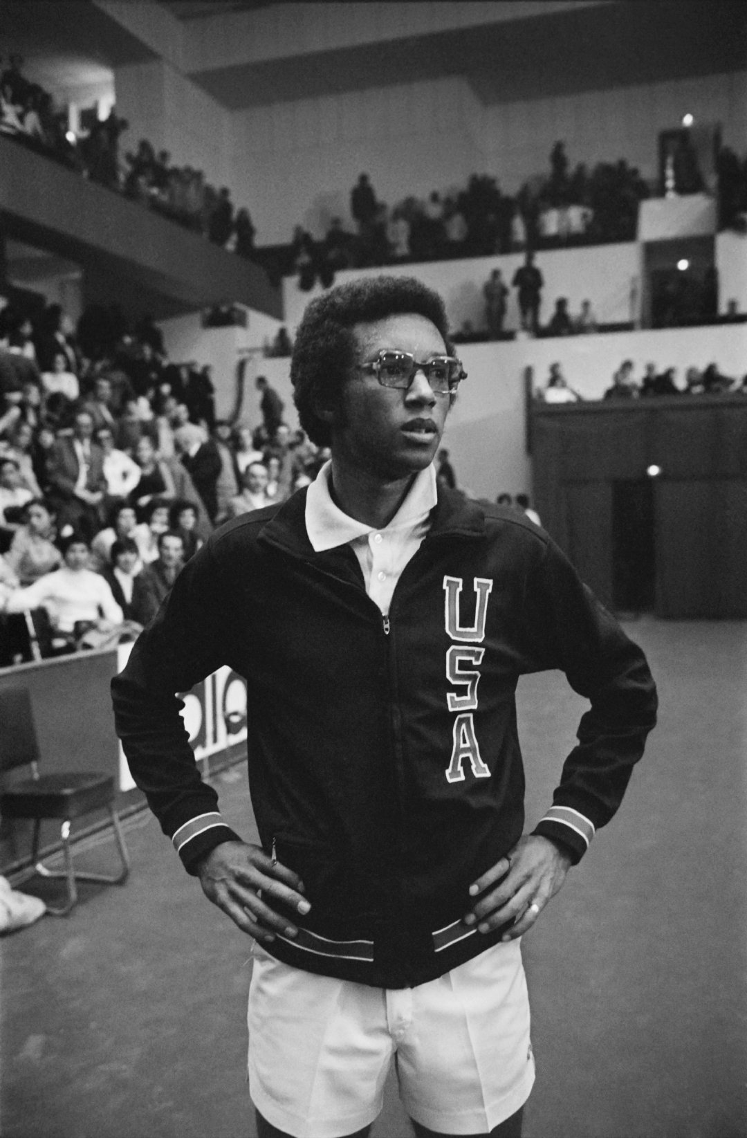 美好「网」事1968年12月12日，阿瑟·阿什成为首位美国网坛排名第一的非裔美国