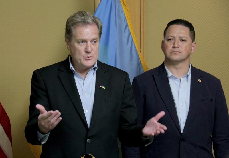 特朗普对共和党的影响力真的在减弱吗？从数据看，还真有这趋势。路透社11月民调显示