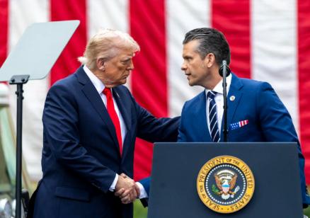 现在特朗普和美防长两个人都失眠了！倒不是说心疼战机损失，也不是担心失踪飞行员，而