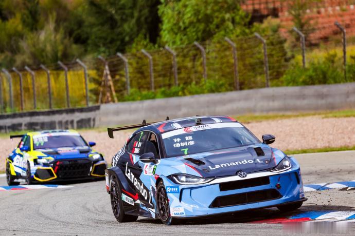 CTCC 鄂尔多斯站：极致考验之下，稳定性远比爆发力珍贵
综合赛道、规则、车手、