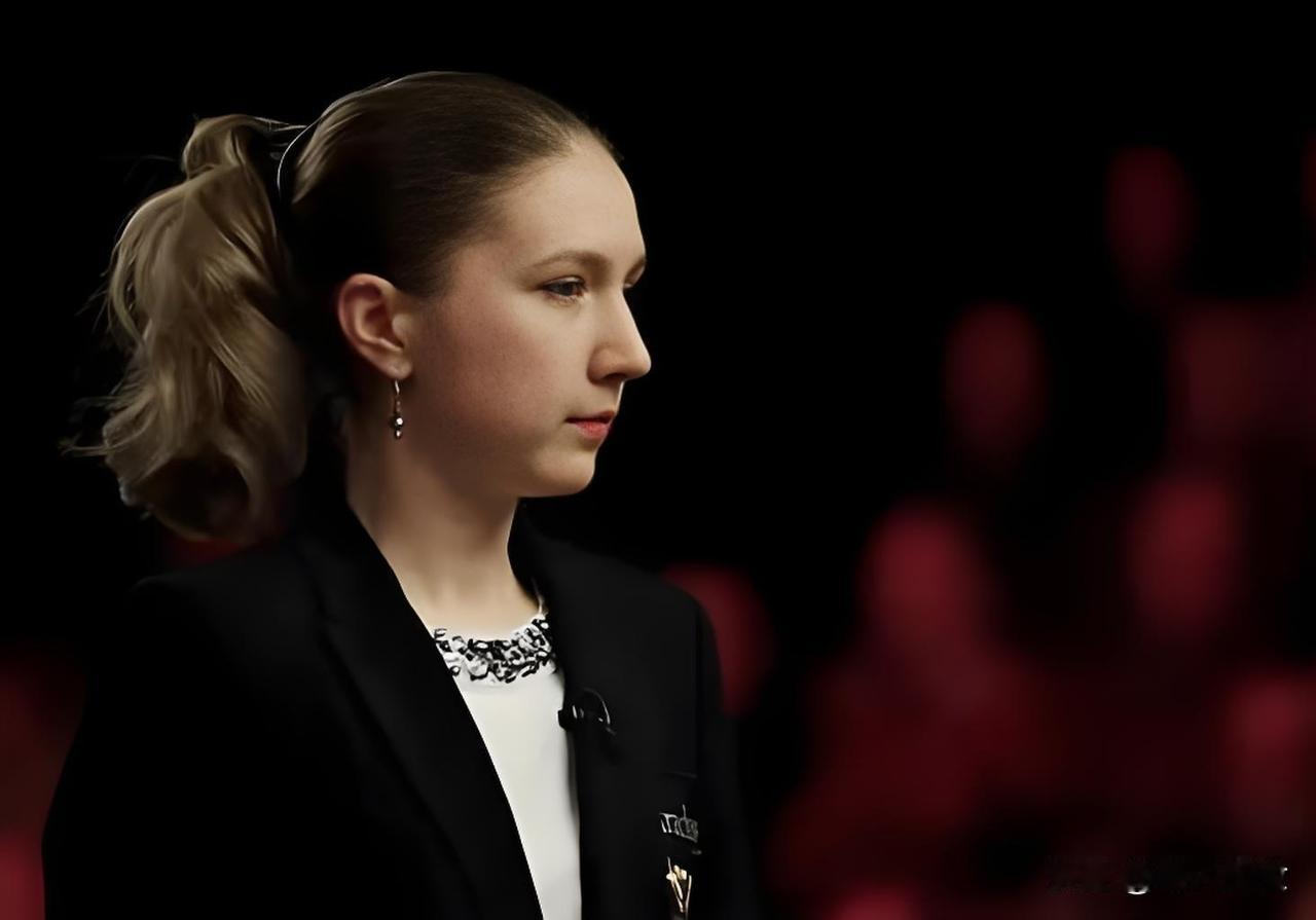 塔季扬娜，斯诺克赛场最亮丽的风景线。
2026斯诺克大师赛决赛，将由凯伦•威尔逊