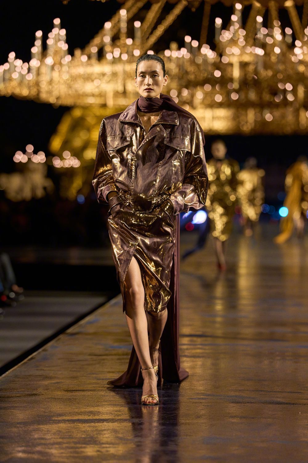 作为Anthony的谢幕之作，Saint Laurent 2027 春夏系列像是