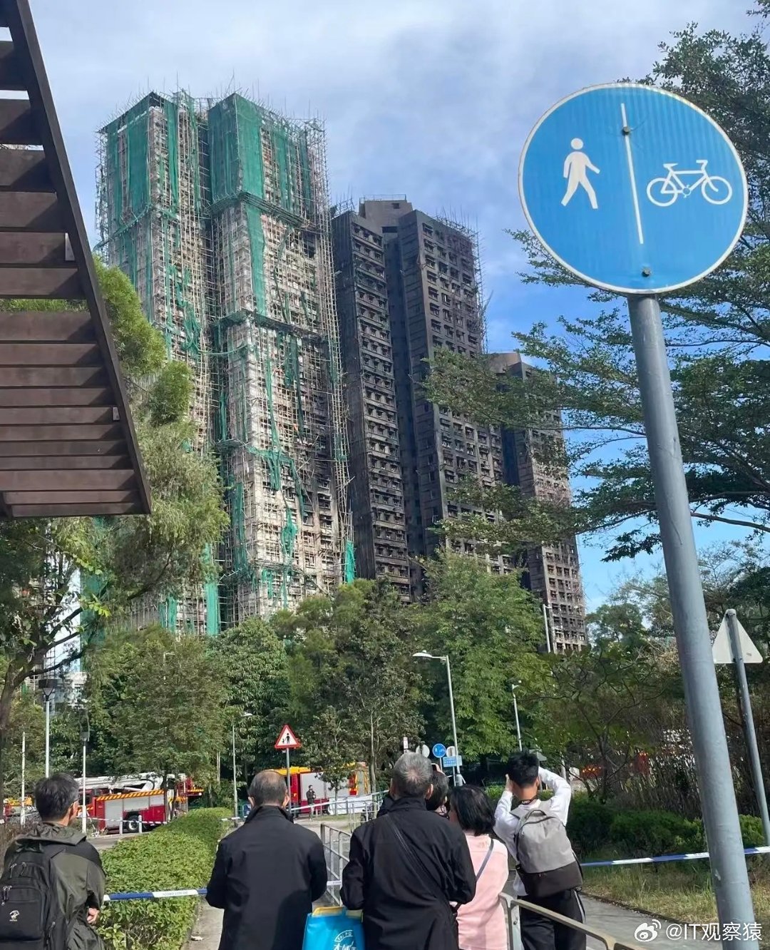 香港大埔火灾已致128人遇难生者坚强，逝者安息。所有救援人员注意安全。