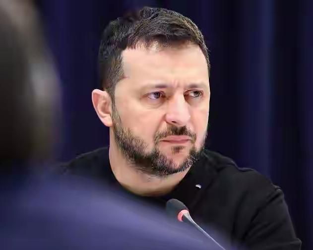 在月份的最后一天，乌克兰总统泽连斯基怒斥欧洲的不给力，使得美国援助的防空导弹迟迟