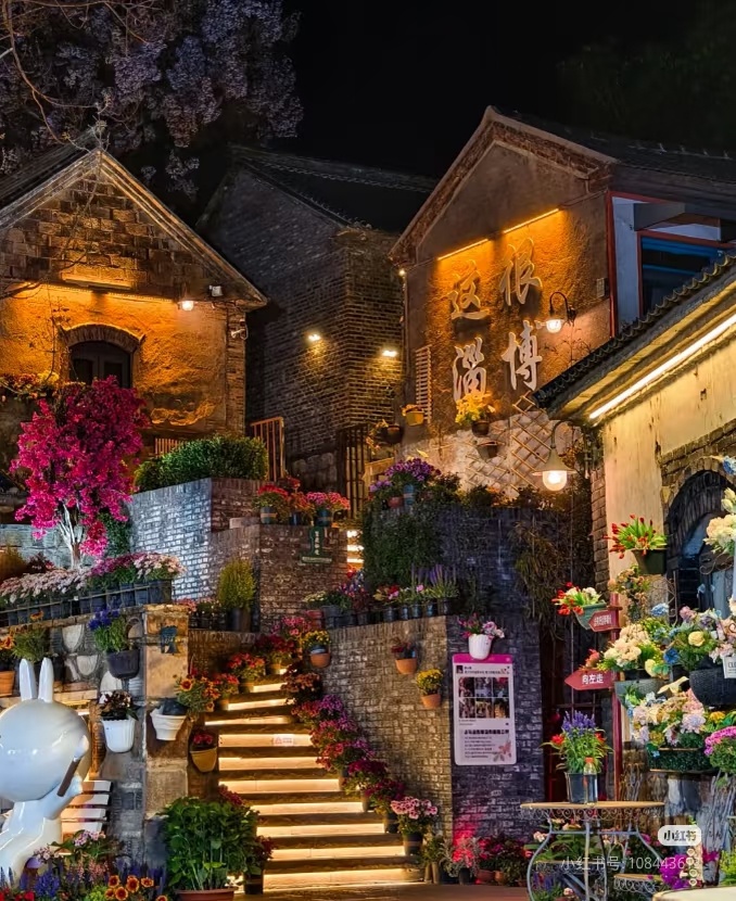 五一假期，不妨奔赴淄博，在烟火与古韵间，邂逅一座有温度、有底蕴的城市。作为千年齐