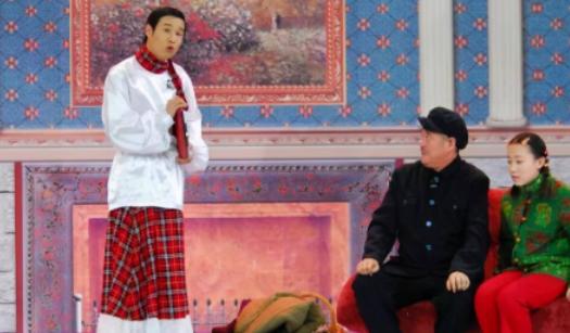 2009年，小沈阳爆红，一年光商演收入就超过了2.6亿！这时赵本山突然要求：徒弟