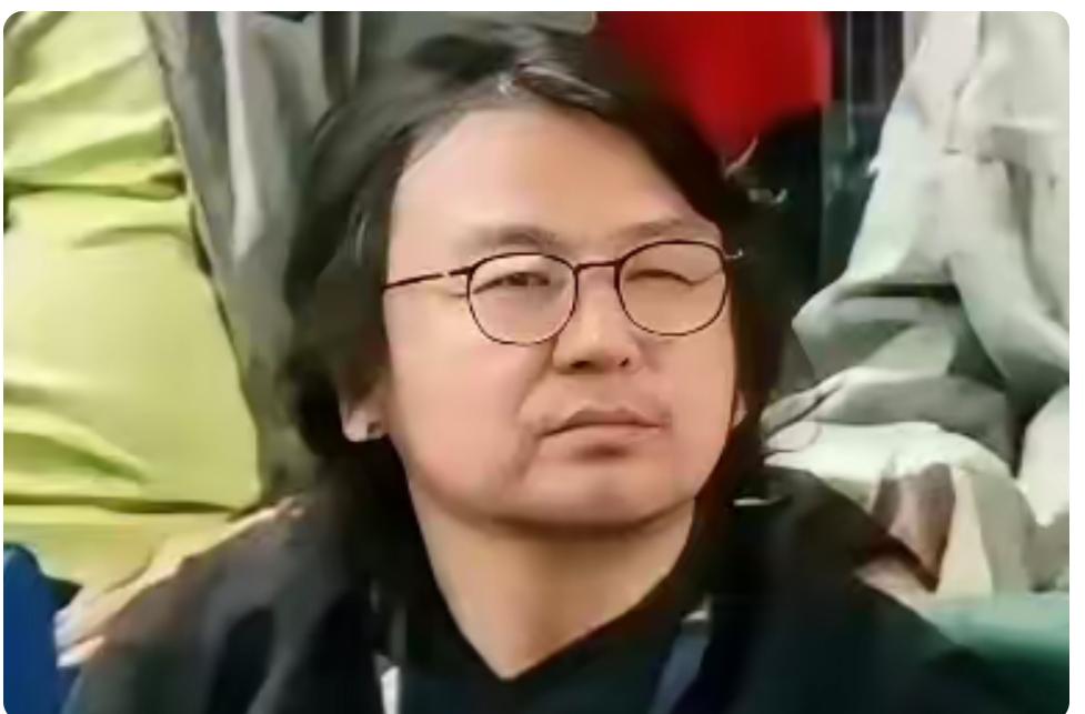 作者加速成长计划天呐！雷佳音变化真大呀！以前看过很多他演过戏，觉得他还是不错，挺