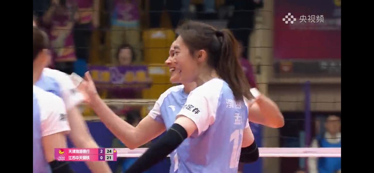 孟豆是个奇迹
我只能这样说了！
常规赛传得让人打寒战，
被病垢得最凶的二传。
季