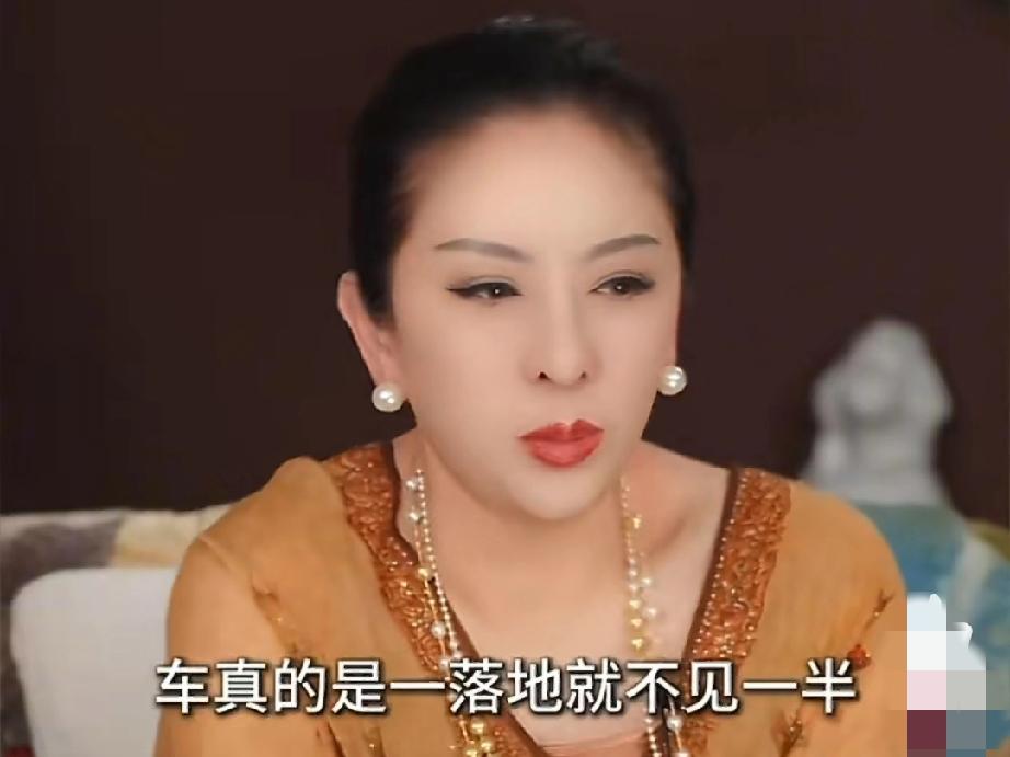 向太劝年轻人存够200万再买车！
 
向太最近聊买车理念，直接放话：年轻人没存够