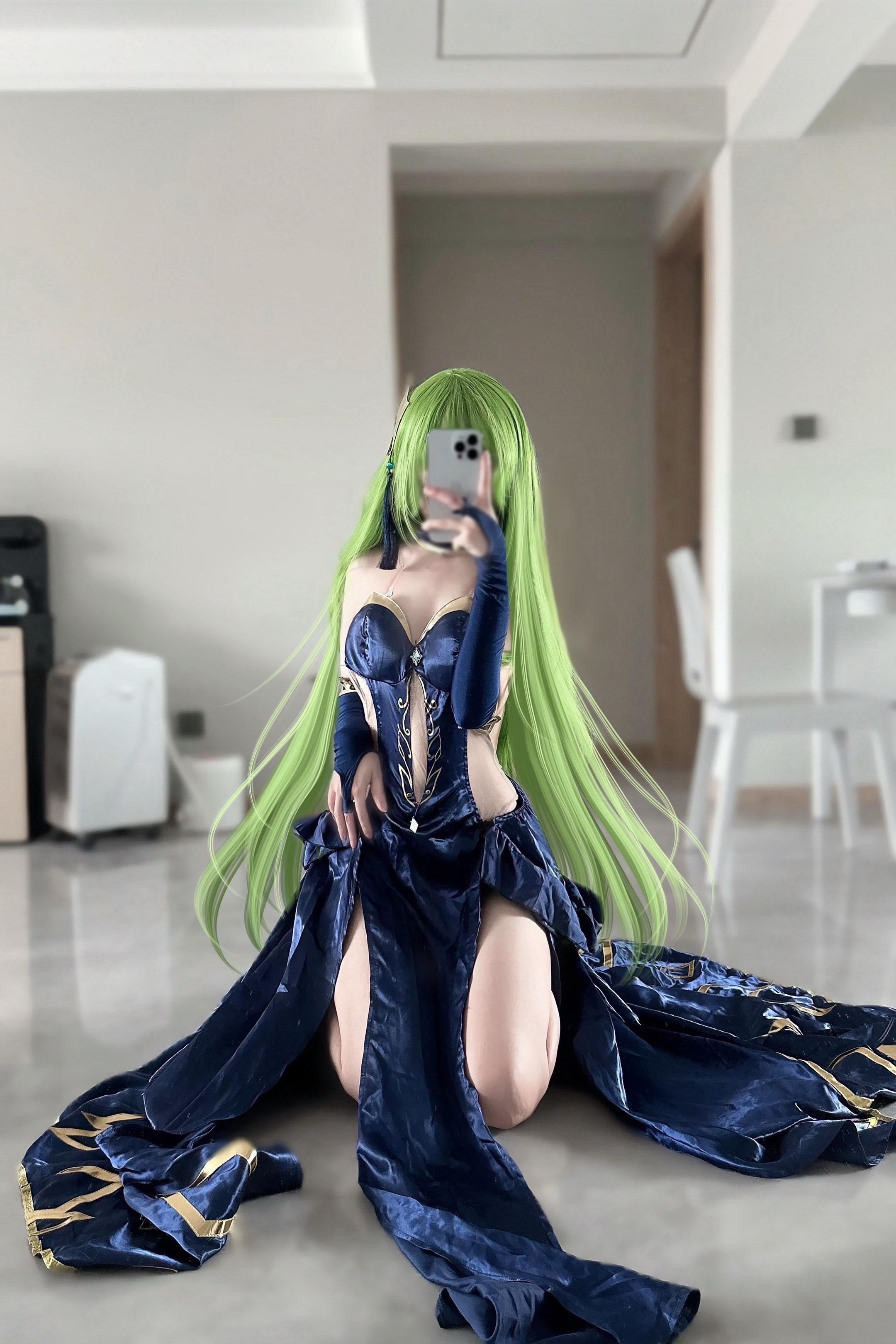 你们只需臣服。