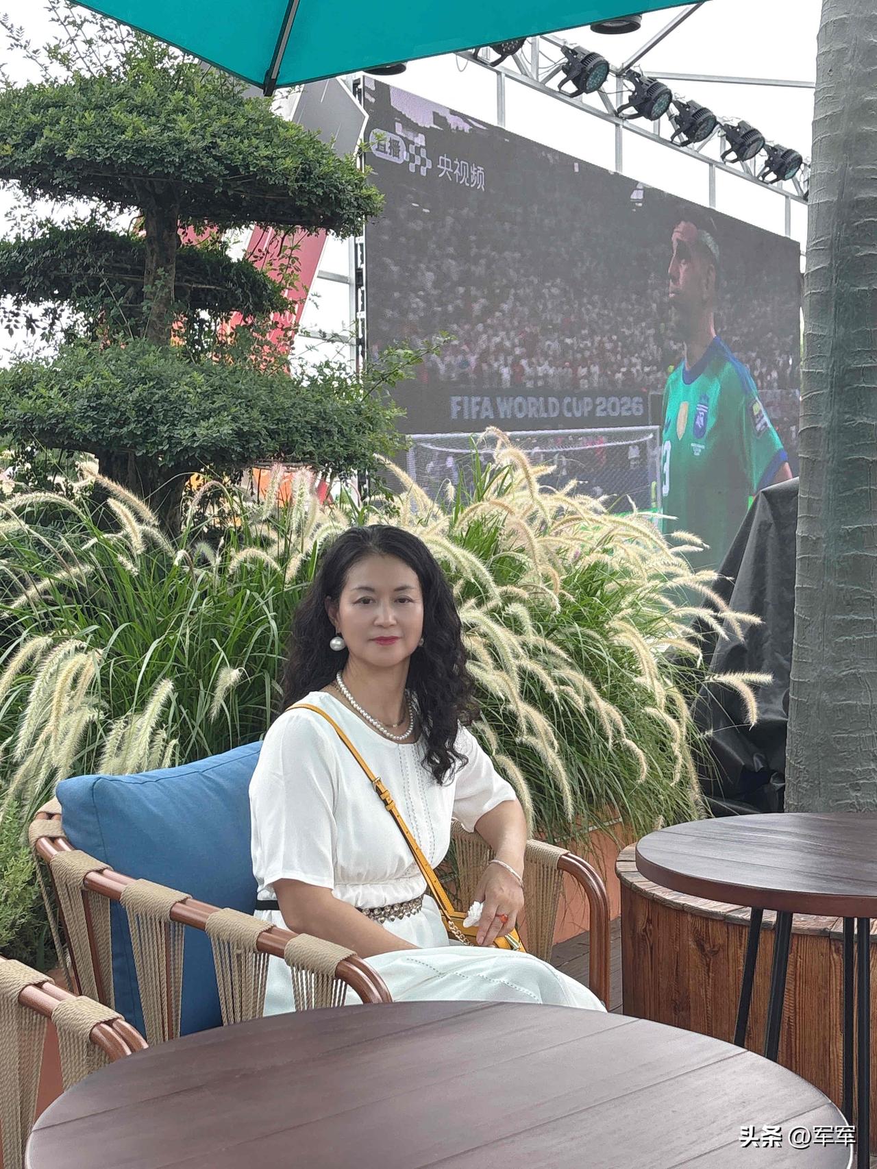 问一下有儿子的家庭，当儿子结完婚，你手里还剩多少存款呢？

我以前在小城市里算条