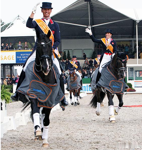 伦敦奥运冠军同日安乐死离世 相依相伴一生曾拿下所有世界赛事桂冠英国马术奥运冠军卡