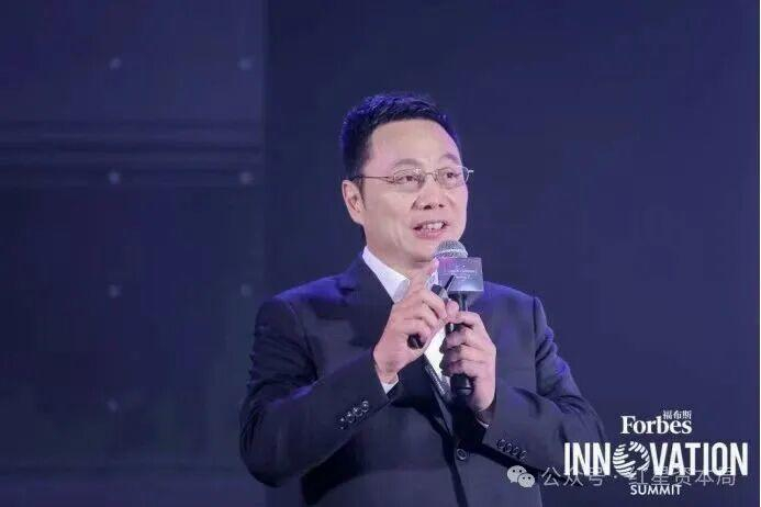 #携程集团总裁董事双双辞职#【携程联合创始人范敏辞任董事兼总裁职务，季琦辞去董事