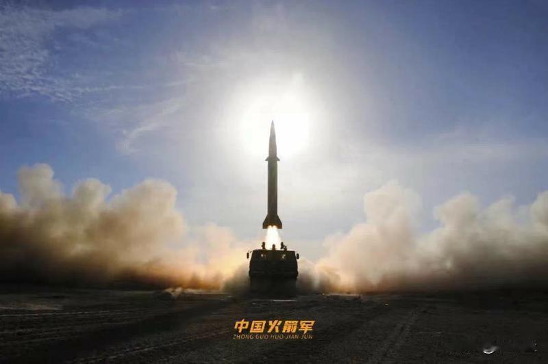 中国东风5C液体洲际弹道氢弹是全球唯一的存在。
   东风5C采用固定发射井发射