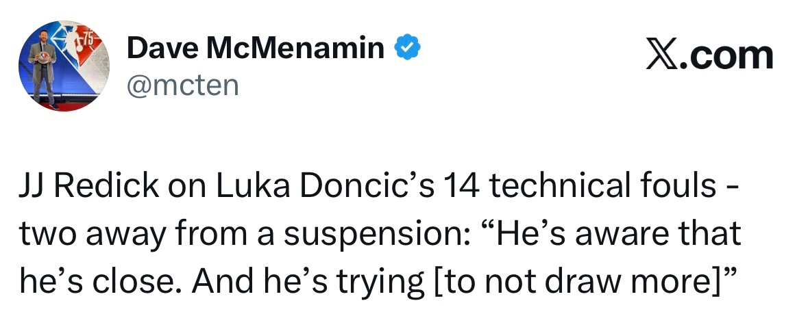 雷迪克谈及东契奇累计14次技术犯规——再领2次就将自动停赛时表示：“他清楚自己已