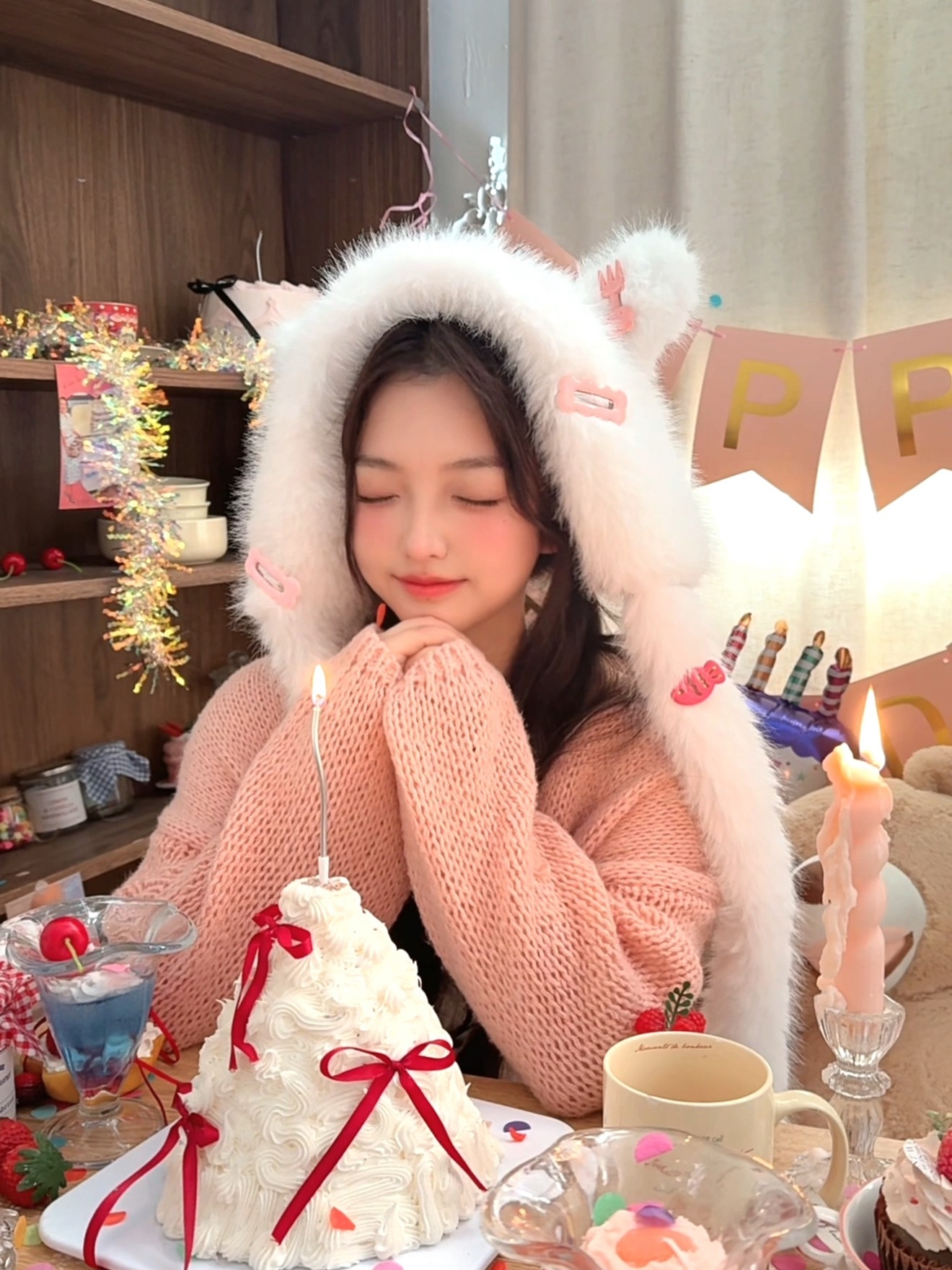 射手座生日到咯炫耀我的朱迪蛋糕！！祝大家也天天开心 