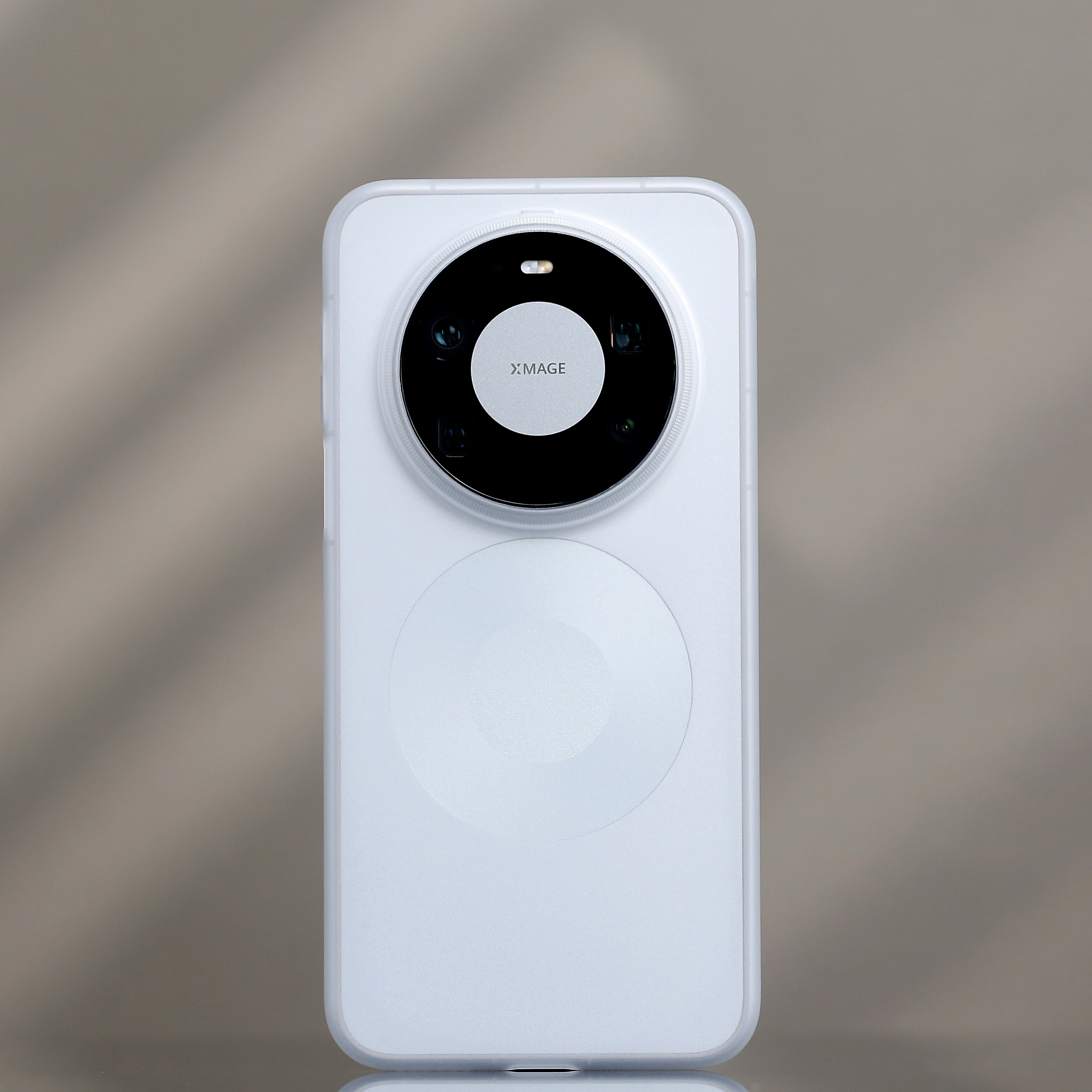 Mate80ProMax 超薄壳首评来了听到他说就是这个味我就放心了，费心设计没