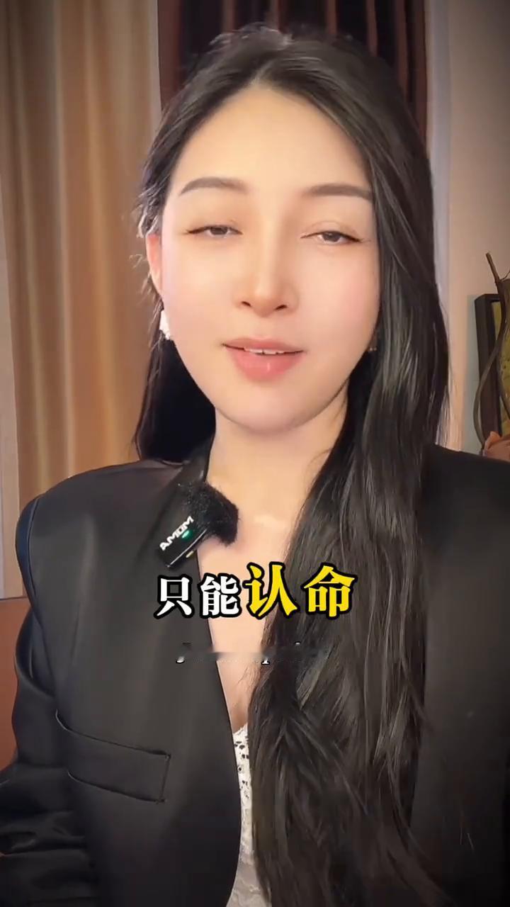 成长。
蛇不褪皮，只能等死。人不换脑，只能认命。时代淘汰你的时候，连招呼都不打一