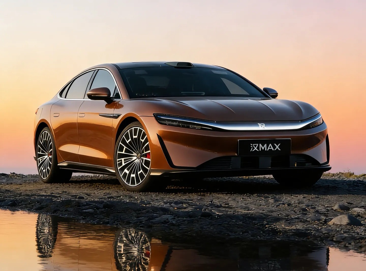 所以，汉9系应该叫大汉了？预感大汉的外观会非常好看惊艳！ 