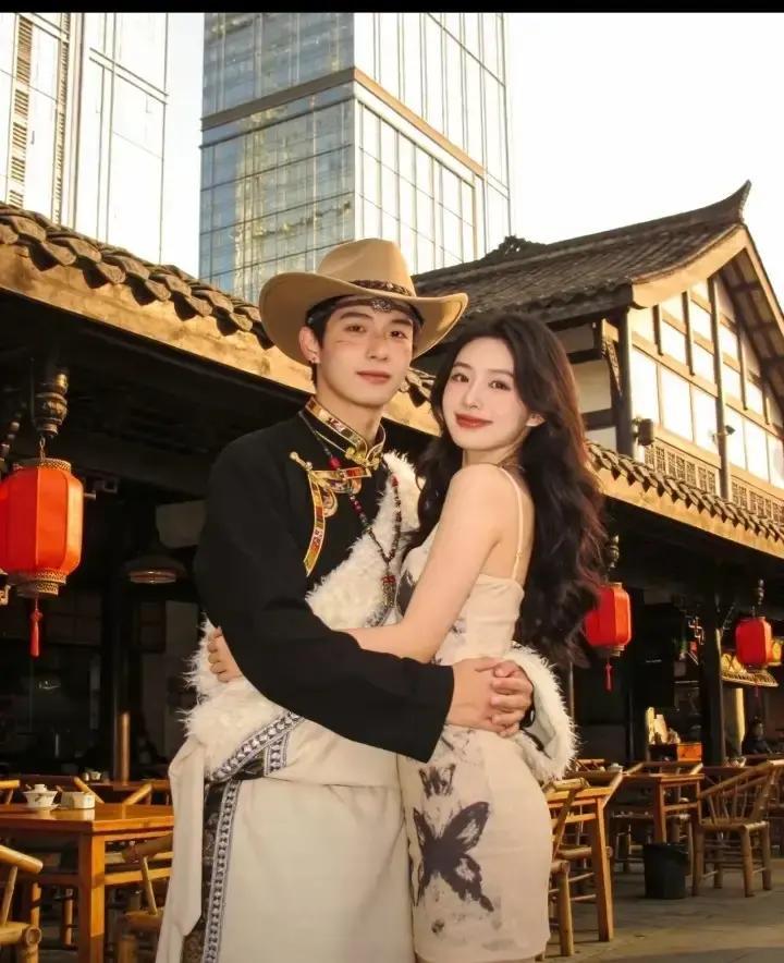 刷到“闺蜜被藏族哥哥送房送车送金镯，转身被骗2000万”的视频，差点信了。

结