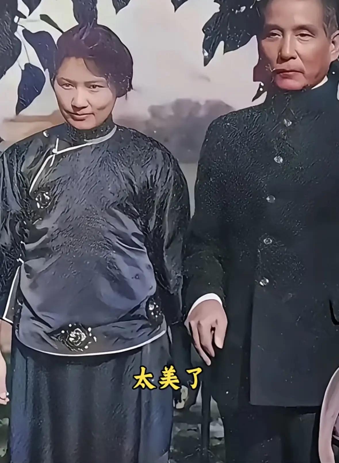 请停留5秒，为孙中山先生和宋庆龄献上一朵小红花！

今天是孙中山先生逝世101周