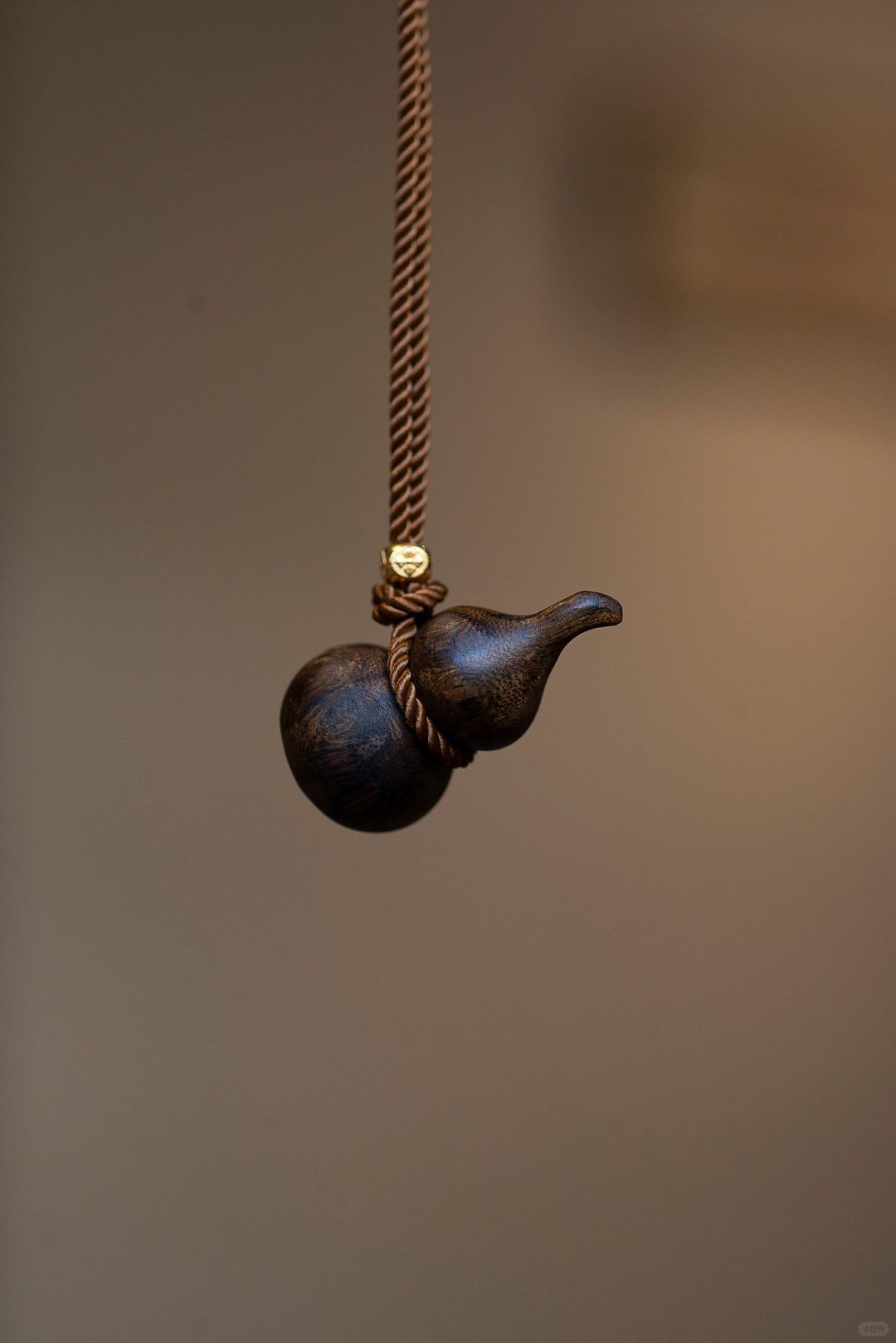 葫芦，谐音“福禄”，又是富贵、吉祥的象征