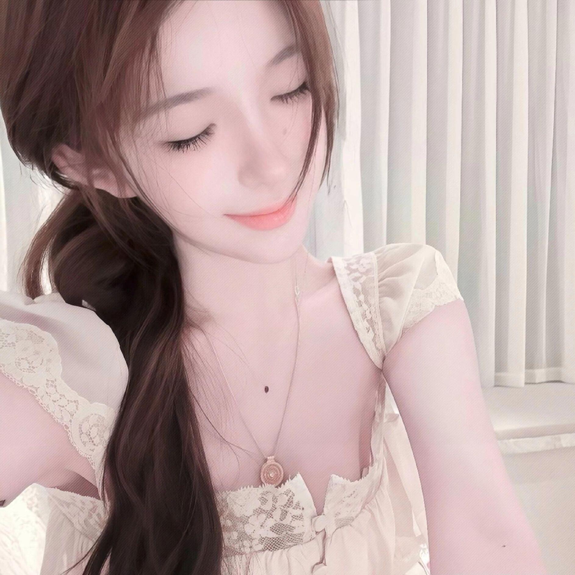 WeChat ｜氛围感女生头像 ​ ​​​