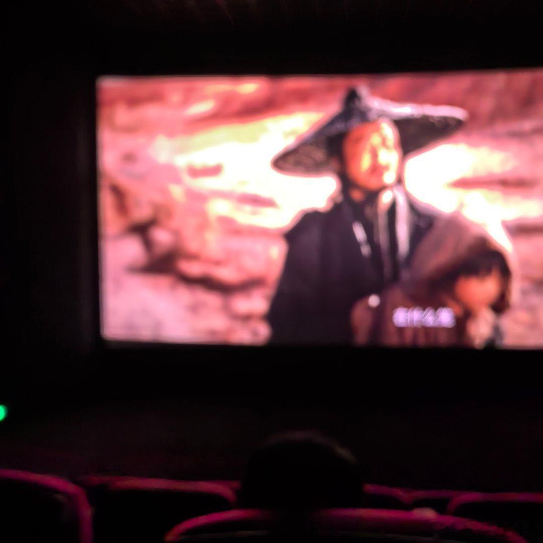 过年最佳打发时间方式，这应该不算盗摄吧～