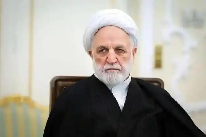 与美以周旋45天，伊朗终于看清真相：最大的威胁从不是境外的军事打压，而是藏在内部