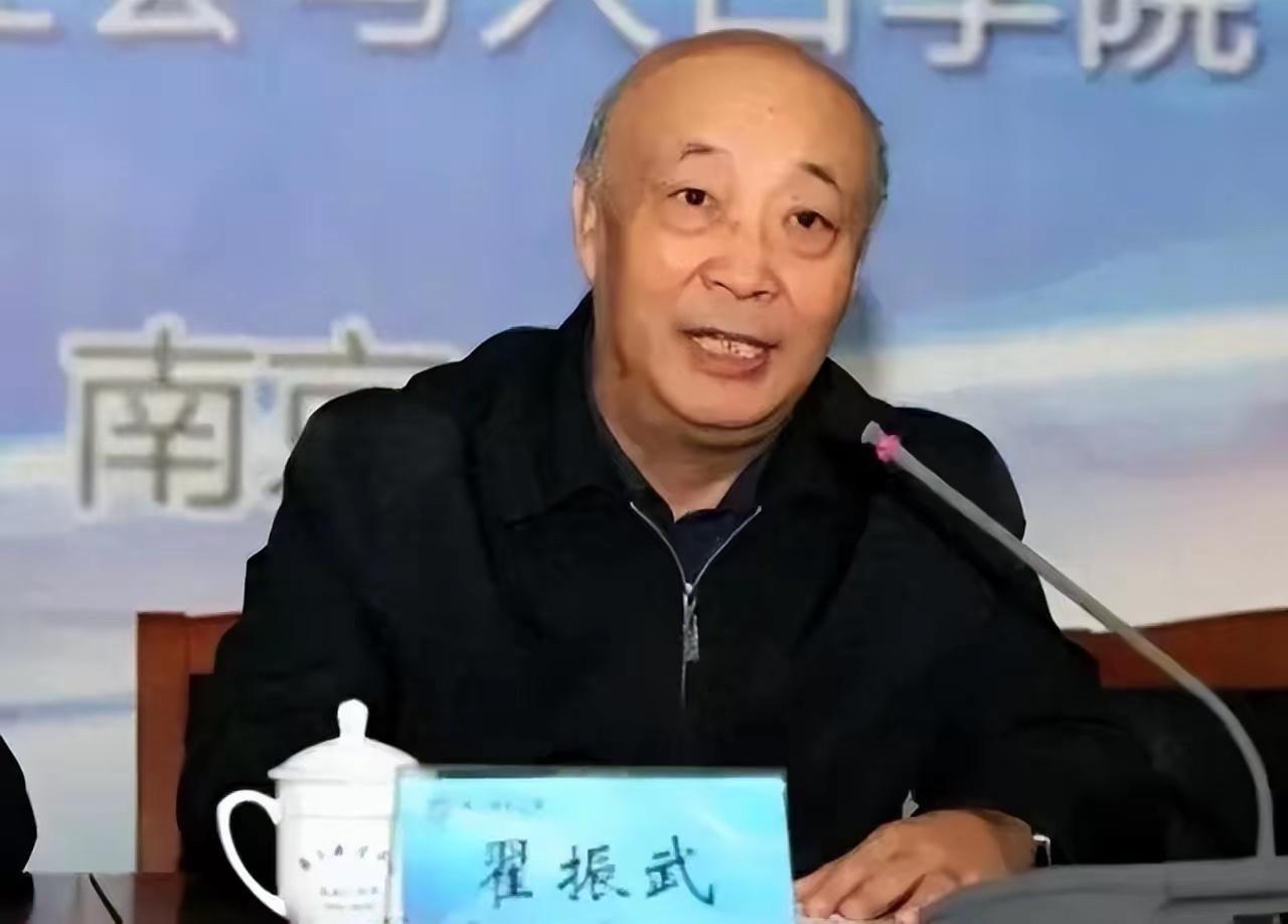 打脸了？2015年，二胎政策推出，权威专家翟振武教授掷地表示一旦开放二胎，未来四