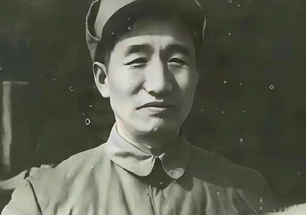 徐向前说这辈子只佩服一个人，不是战友，是生死与共的信仰。

这话听着有点儿绕，但