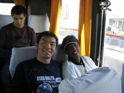 2003年在做了几年电竞记者后，获得了全程随队记录SK战队访华的机会，第一次亲眼