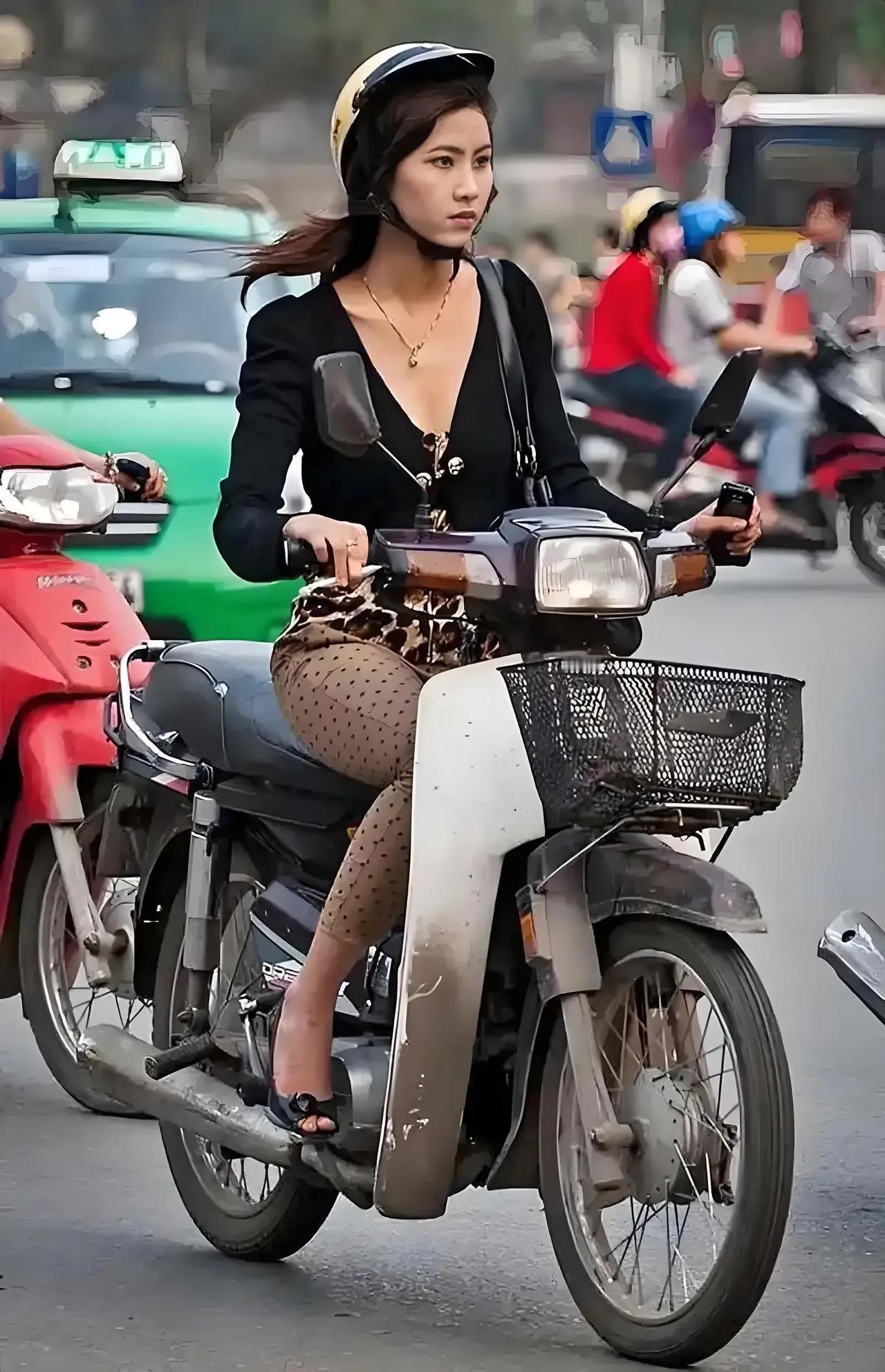 为什么越南的上班族几乎每个人都有一台本田摩托车，售价大概10000元人民币，为什