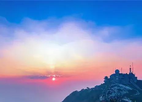 明天早上泰山日出会不会有惊喜[呲牙][呲牙][呲牙]