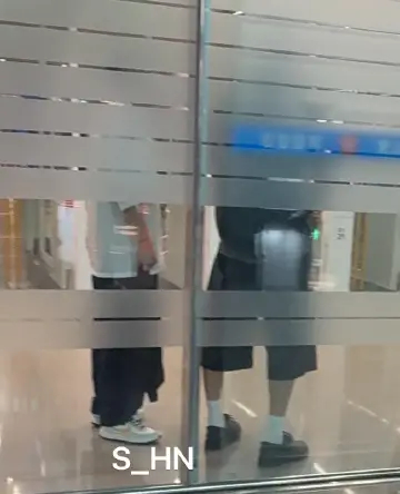 灿嘟 灿嘟的脚脚也很配©️见水印 