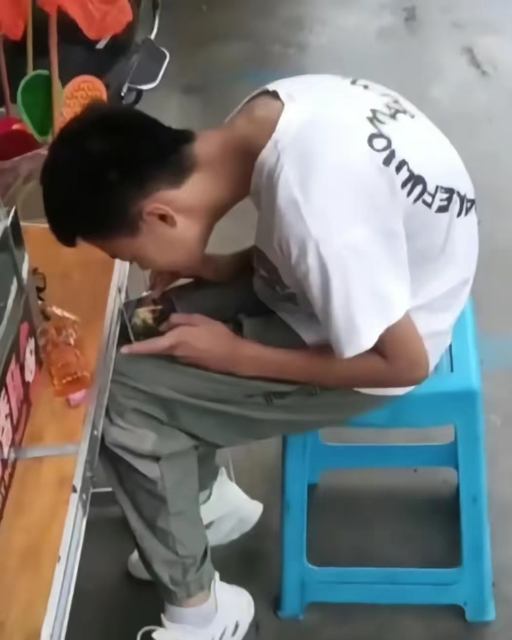 这孩子算是没救了，这款游戏真是害人不浅啊！ ​​​