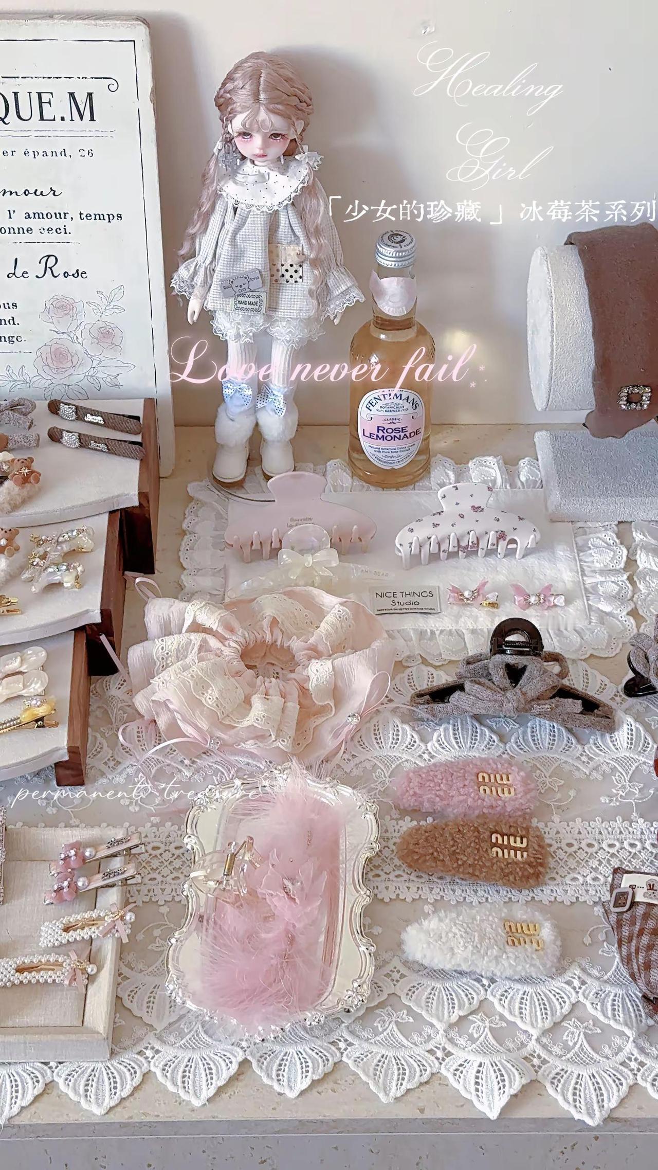 「少女的冬日珍藏」周边系列。温柔、浪漫、复古、甜美 又是漂亮且细节满满的一期 美