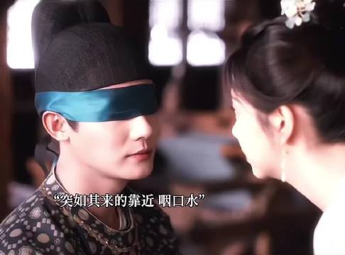 好喜欢这种暧昧期拉扯的感觉。

蜀锦人家｜谭松韵｜郑业成