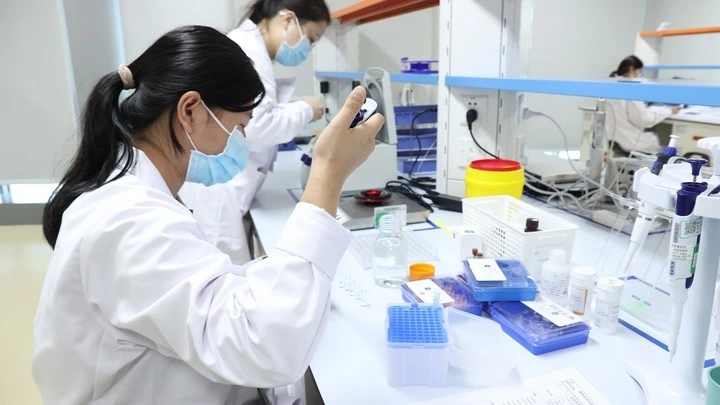 中国制药公司今年前八个月已创纪录地签署了93份海外授权协议，总额达850亿美元。